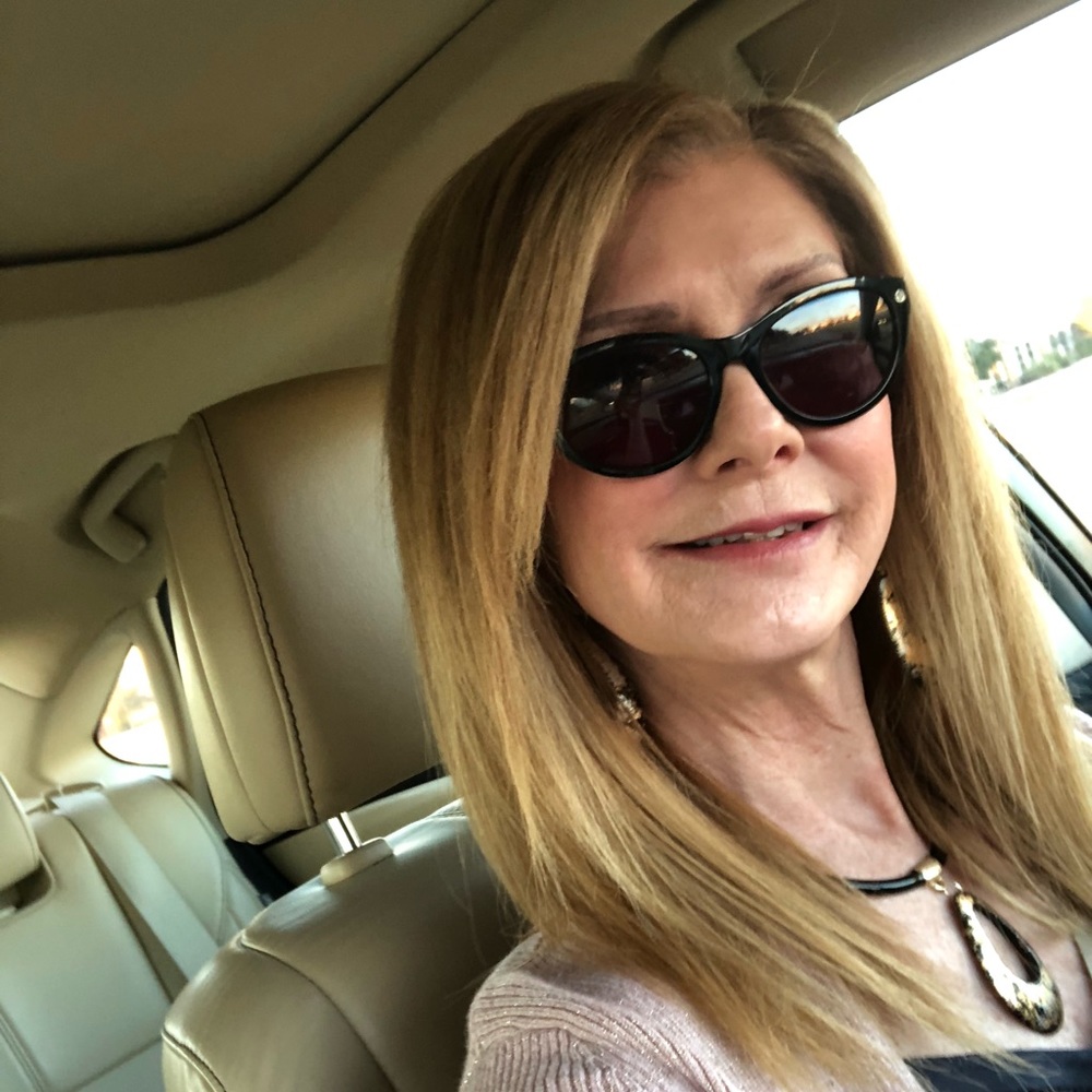 Meet your Posher, Jama